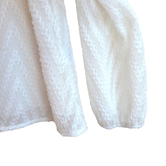 NWT Peasant Top with Textured Fabric from Nordstrom's, Size Small - Picture 5 of 9